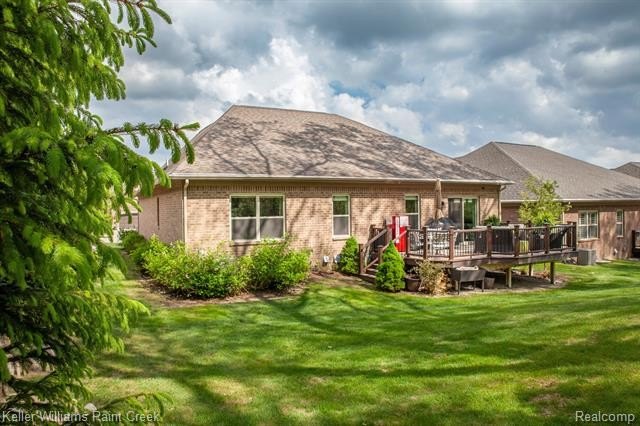 LUXURY maintenance free.... RANCH built by Pinnacle homes in - photo 46
