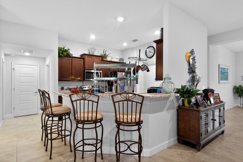 Welcome to 1858 SW Mackenzie Street, just minutes away from I-95 - photo 5