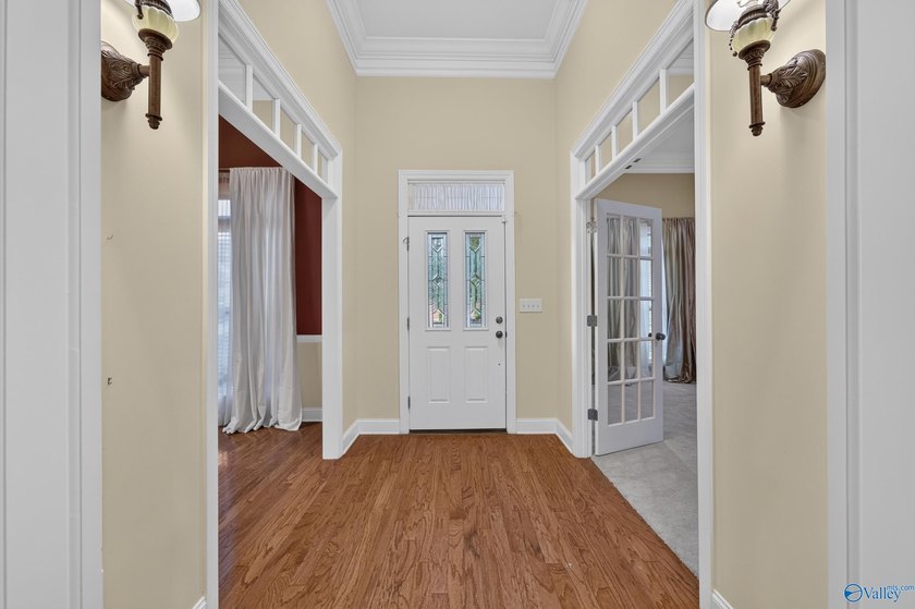 Custom one-owner home in Hampton Cove's sought-after - photo 37
