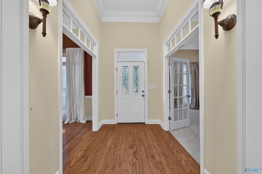Custom one-owner home in Hampton Cove's sought-after - photo 40