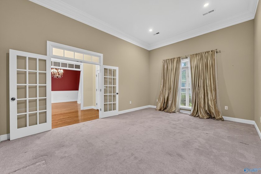 Custom one-owner home in Hampton Cove's sought-after - photo 41