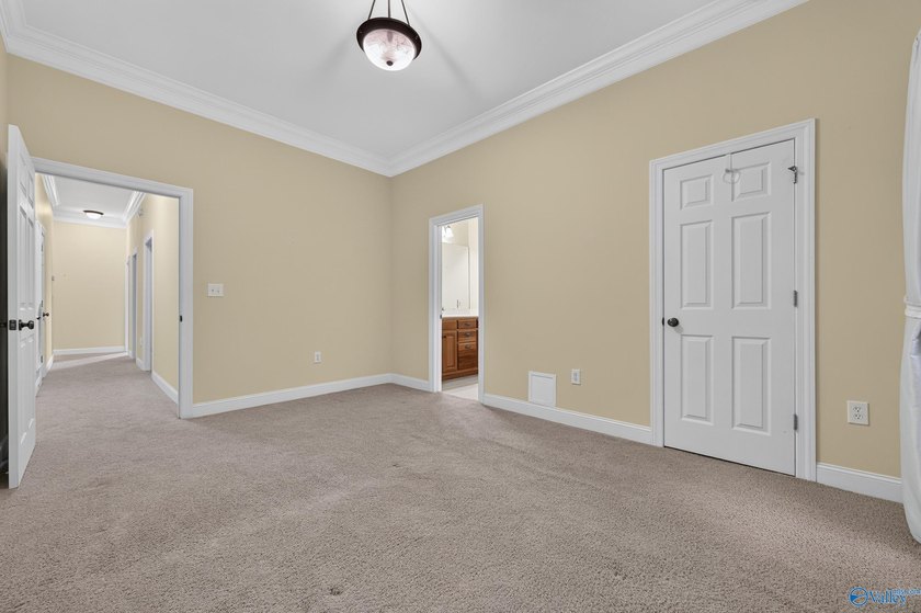 Custom one-owner home in Hampton Cove's sought-after - photo 45