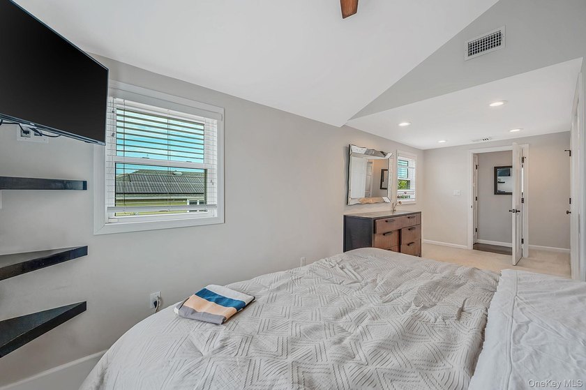 Welcome to this beautifully appointed Colonial, where timeless - photo 30