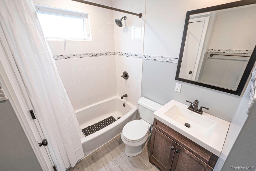 Welcome to this beautifully appointed Colonial, where timeless - photo 31