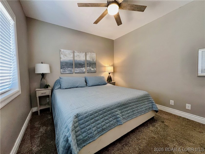Spectacular views, incredible location, move-in ready, updated - photo 37