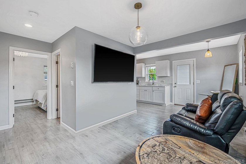 Welcome to this beautifully appointed Colonial, where timeless - photo 38