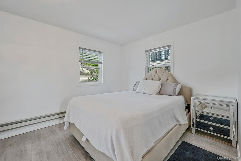 Welcome to this beautifully appointed Colonial, where timeless - photo 43