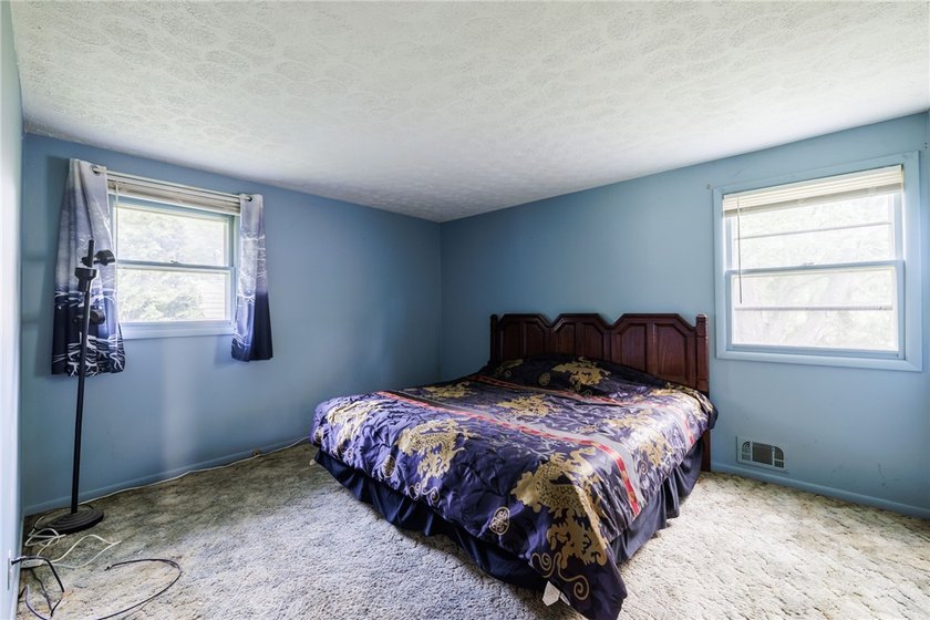 Welcome to 28 Jamee Lane, located on a quiet neighborhood street - photo 11