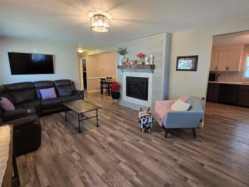 Beautifully updated and thoughtfully maintained, this three - photo 15