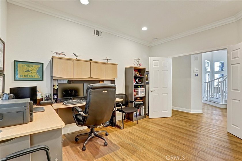 4 Larkspur - photo 34
