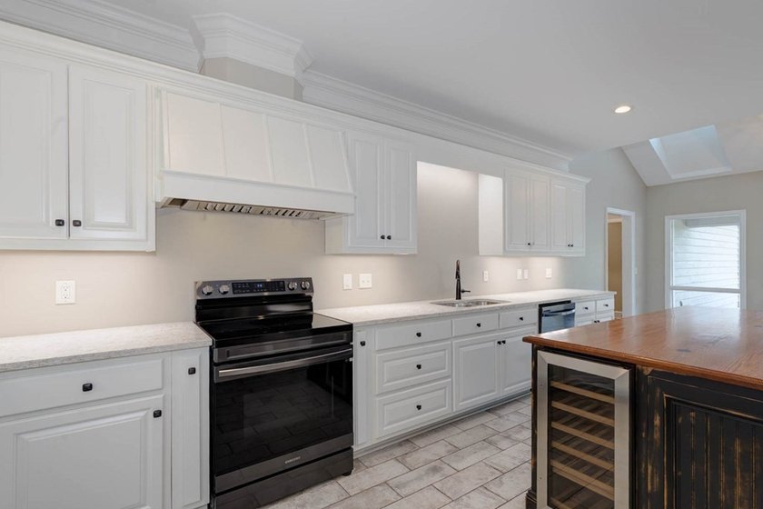 Discover the perfect blend of luxury, functionality, and - photo 6
