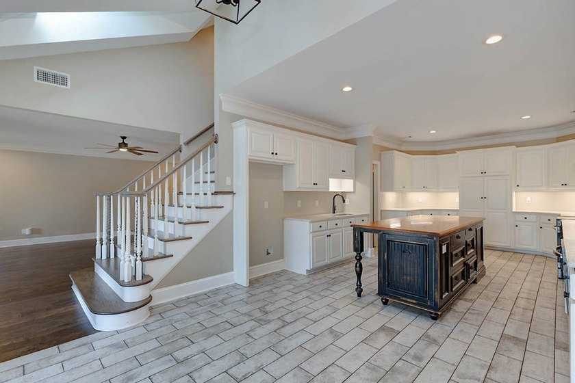 Discover the perfect blend of luxury, functionality, and - photo 9
