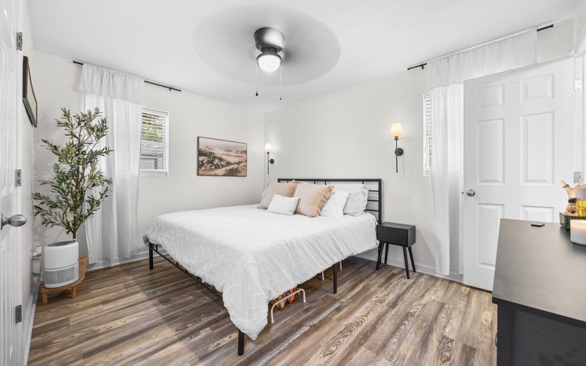 This beautifully maintained and updated home was completely - photo 3