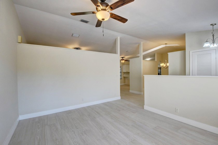 Discover this beautifully renovated 4-bedroom, 2-bathroom - photo 11