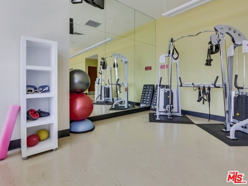 Exceptional opportunity to own a luxury 1-bedroom residence at - photo 30