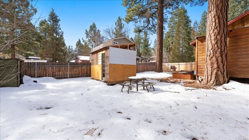 Whether you're looking for your own mountain getaway, a - photo 26