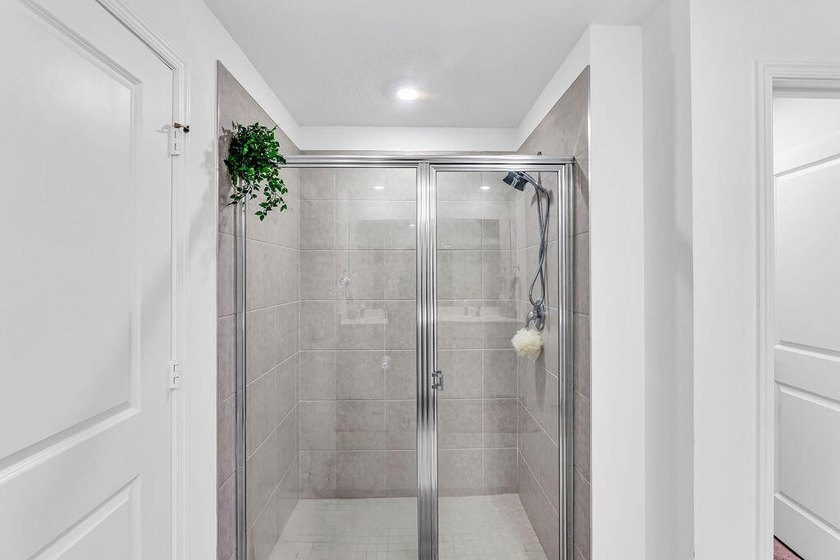 Why wait for new construction when you can own this beautiful - photo 19
