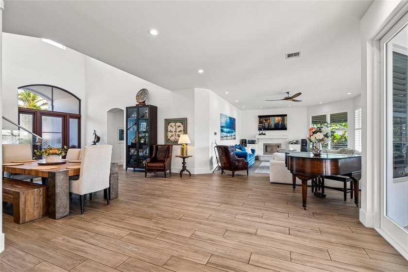 Coastal-Inspired Deepwater Estate sited one lot off the - photo 7