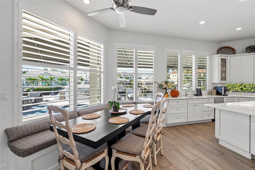 Coastal-Inspired Deepwater Estate sited one lot off the - photo 8