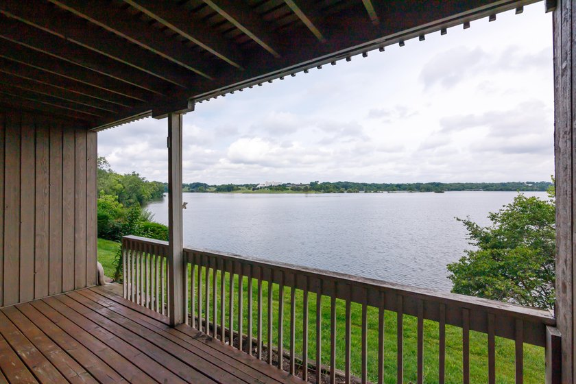 Live the lake lifestyle you've been dreaming of! Rarely - photo 8