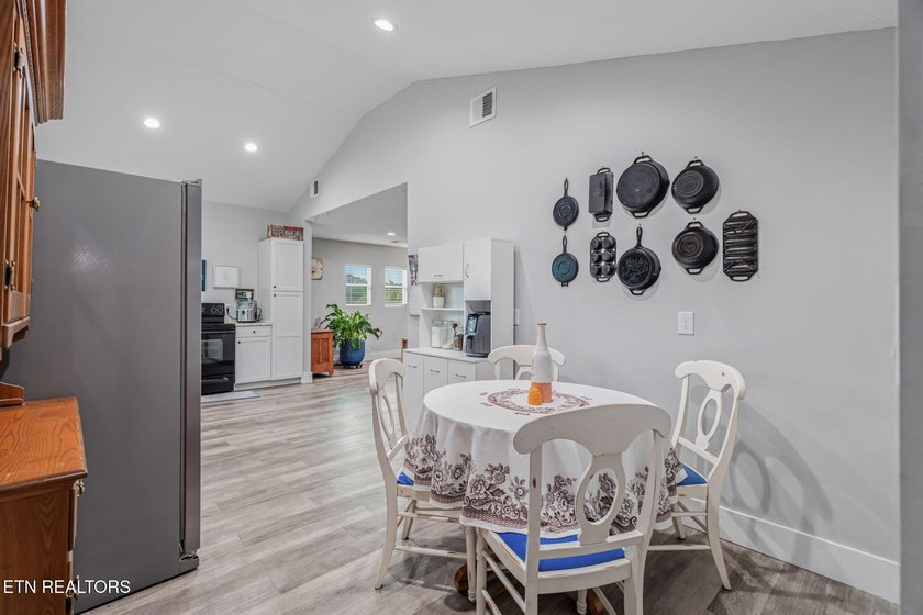 Charming One Level Home with Exceptional Curb Appeal! Welcome - photo 21