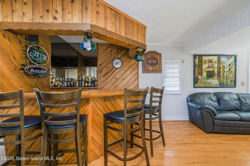 Welcome to 52 Vineland Avenue located in Huguenot. Spacious &amp; - photo 23