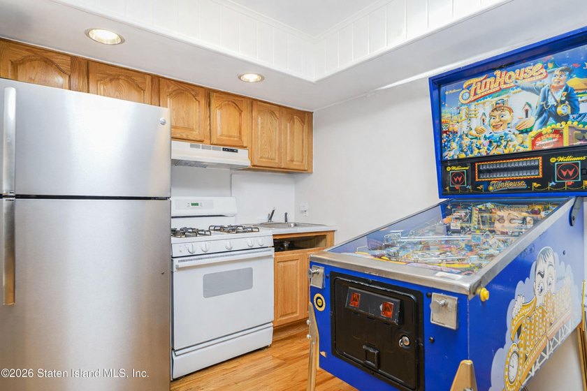 Welcome to 52 Vineland Avenue located in Huguenot. Spacious &amp; - photo 25