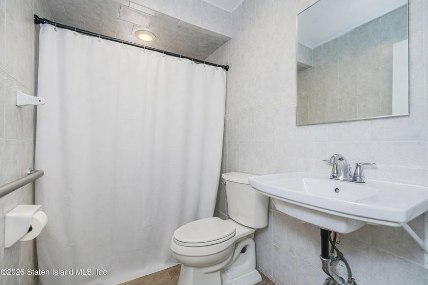 Welcome to 52 Vineland Avenue located in Huguenot. Spacious &amp; - photo 29