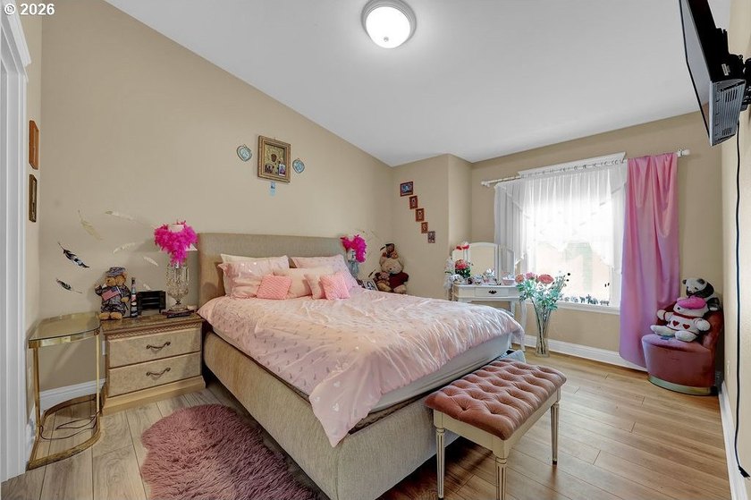 Well-maintained, charming townhome in Oyster Cove with a - photo 30