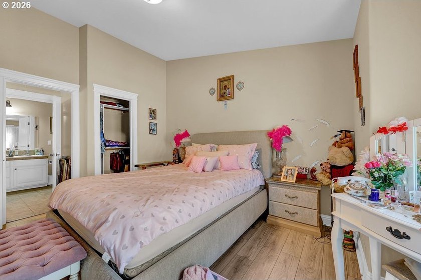 Well-maintained, charming townhome in Oyster Cove with a - photo 33