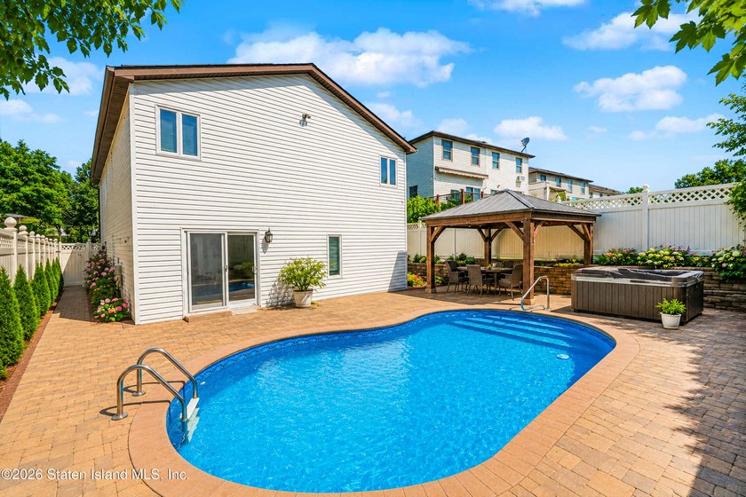 Welcome to 52 Vineland Avenue located in Huguenot. Spacious &amp; - photo 36
