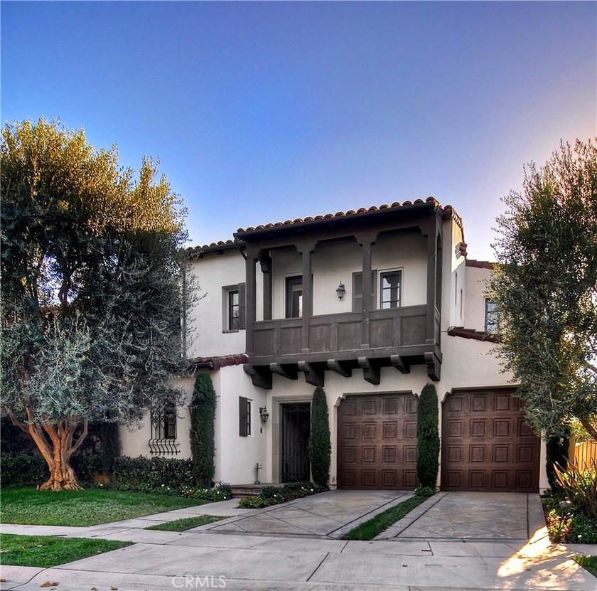 Enjoy unobstructed 180 degree panoramic ocean views from nearly - photo 3