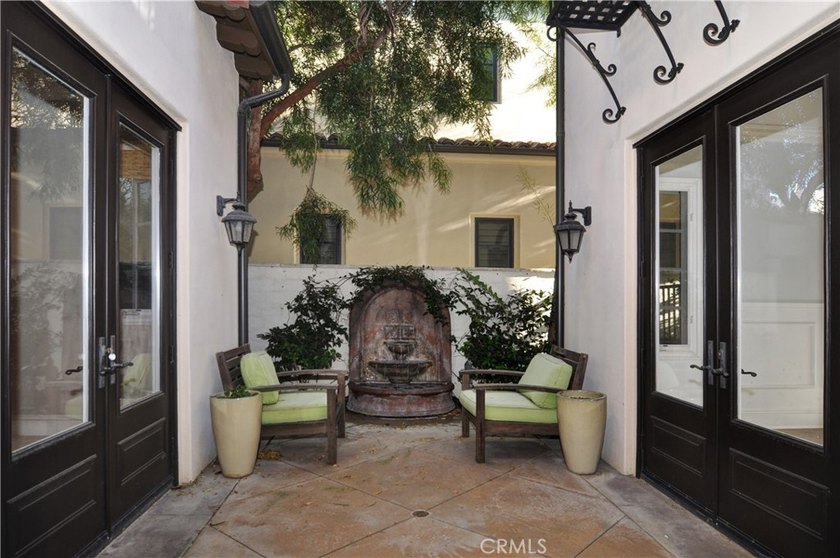 Enjoy unobstructed 180 degree panoramic ocean views from nearly - photo 5