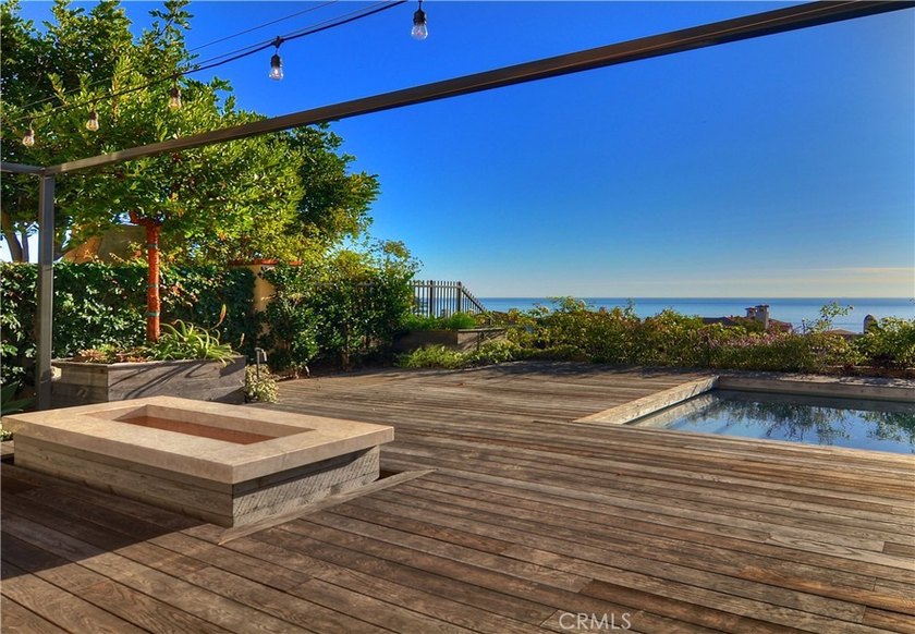 Enjoy unobstructed 180 degree panoramic ocean views from nearly - photo 7