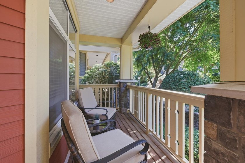 Welcome to Ferngrove, a boutique duplex style complex located in - photo 3