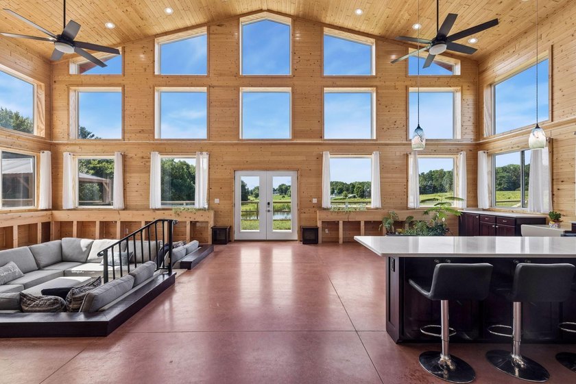 Extraordinary opportunity to own a one of a kind custom - photo 4