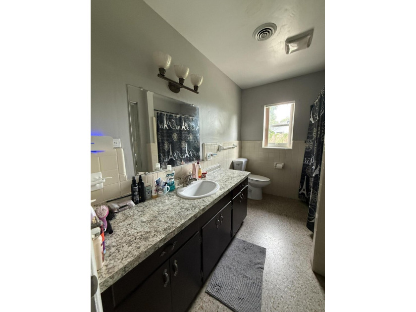 This Centrally located Fort Pierce Home sits on larger corner - photo 13