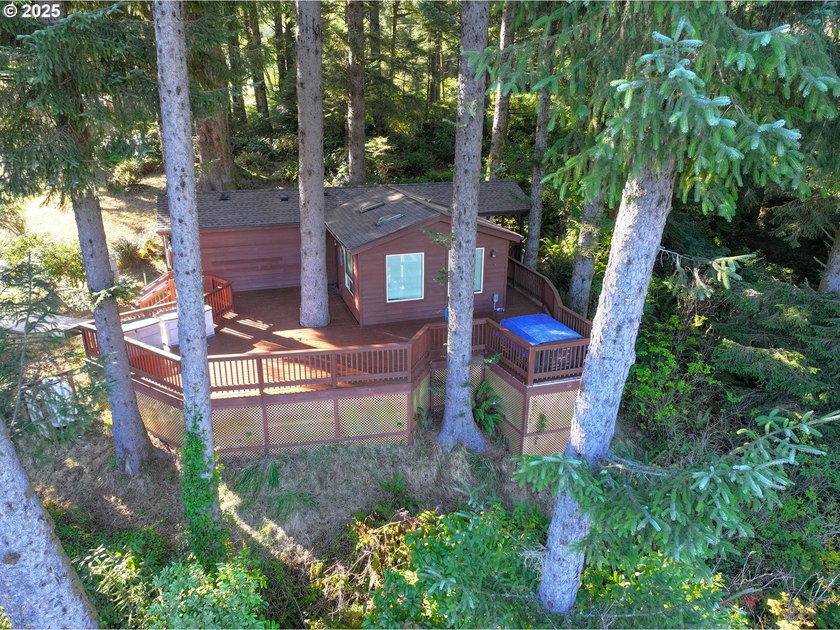Serene Cabin Retreat with Panoramic Mountain Views - Whaleshead - photo 19
