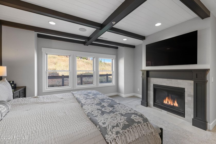 Experience the Red Ledges Lifestyle. Imagine waking up each - photo 20