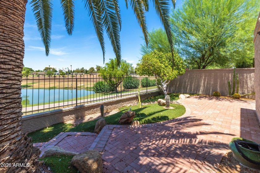Waterfront luxury meets resort-style living in McCormick Ranch - photo 26