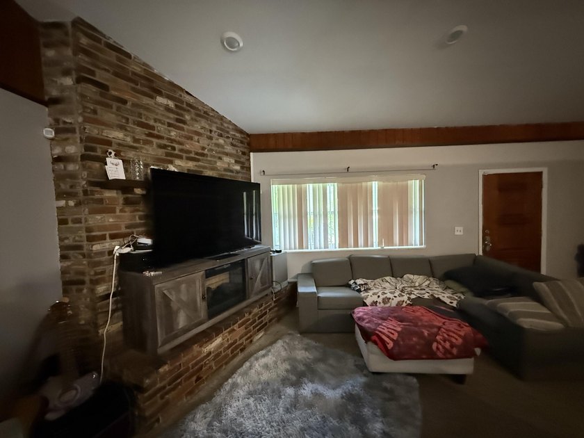 This Centrally located Fort Pierce Home sits on larger corner - photo 28