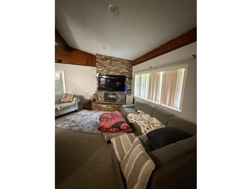 This Centrally located Fort Pierce Home sits on larger corner - photo 30