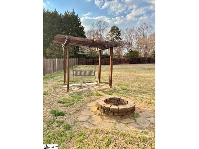 A Blue Ridge Beauty! Located just 2 miles from Lake Robinson - photo 31
