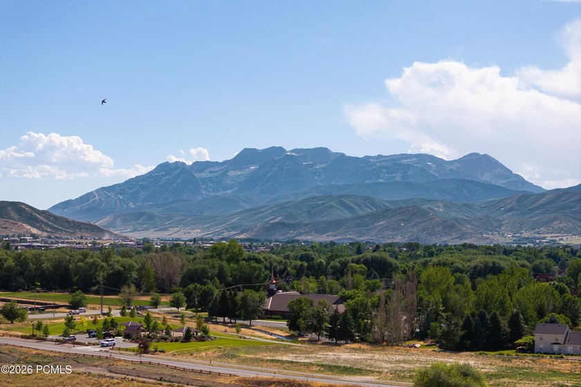 Experience the Red Ledges Lifestyle. Imagine waking up each - photo 39