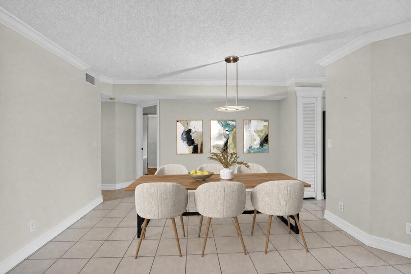 BEAUTIFULLY MAINTAINED 2-BEDROOM, 2-BATHROOM FIRST-FLOOR UNIT IN - photo 12