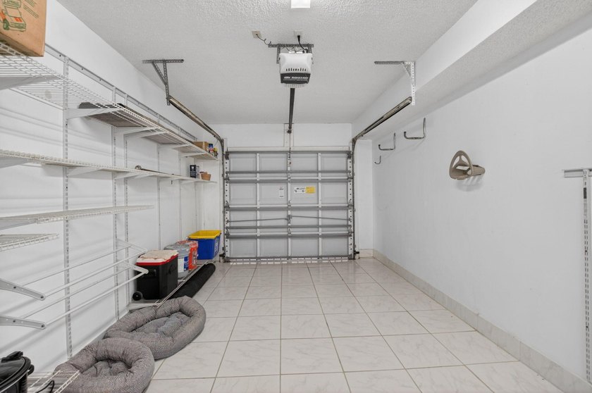 BEAUTIFULLY MAINTAINED 2-BEDROOM, 2-BATHROOM FIRST-FLOOR UNIT IN - photo 41