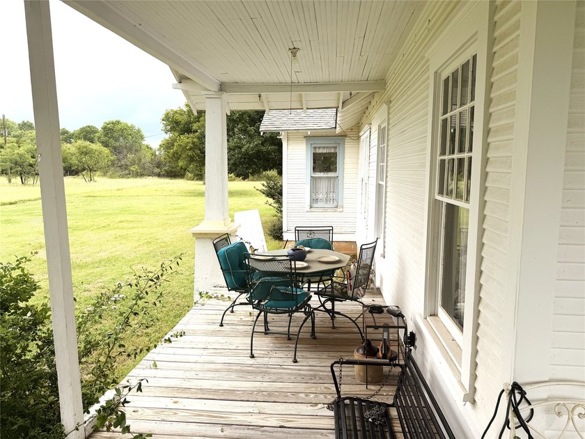 You've got to come see this charming 90 plus year old farmhouse - photo 7