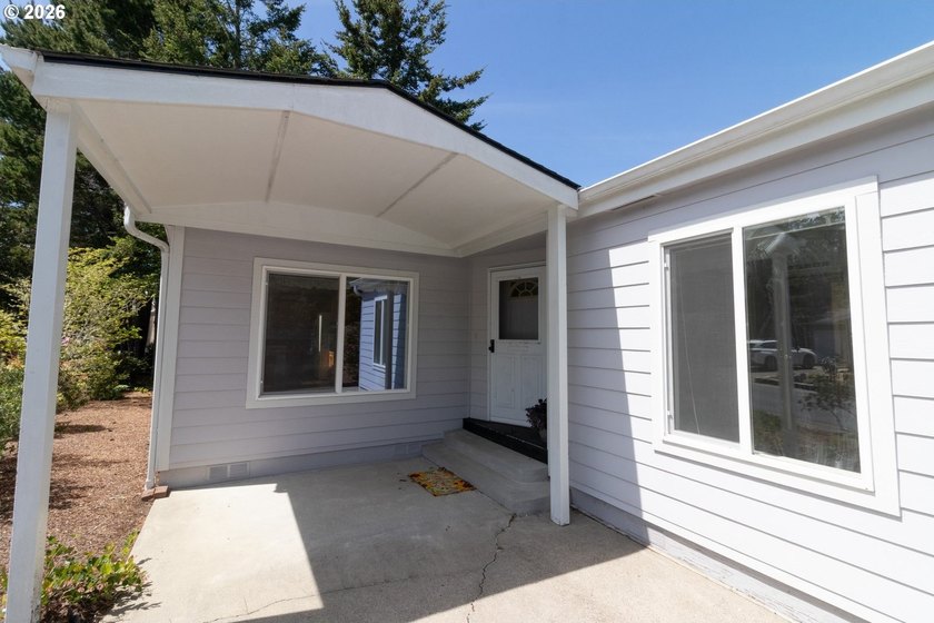 Beautifully maintained and updated Fuqua home on desirable - photo 8