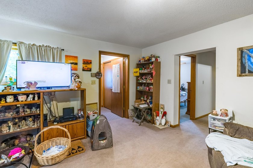 Investors, take notice! This well-maintained duplex in the City - photo 16