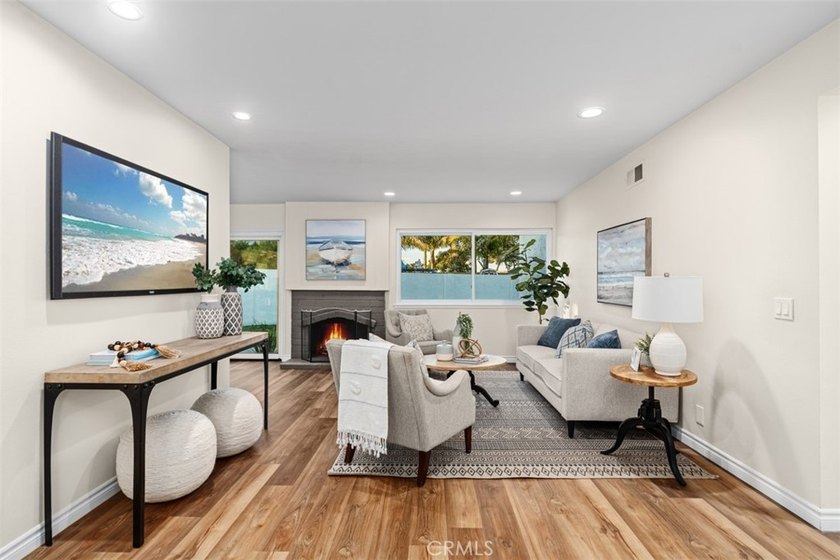 Totally Transformed. Perfectly Located. Welcome to the Beach - photo 8